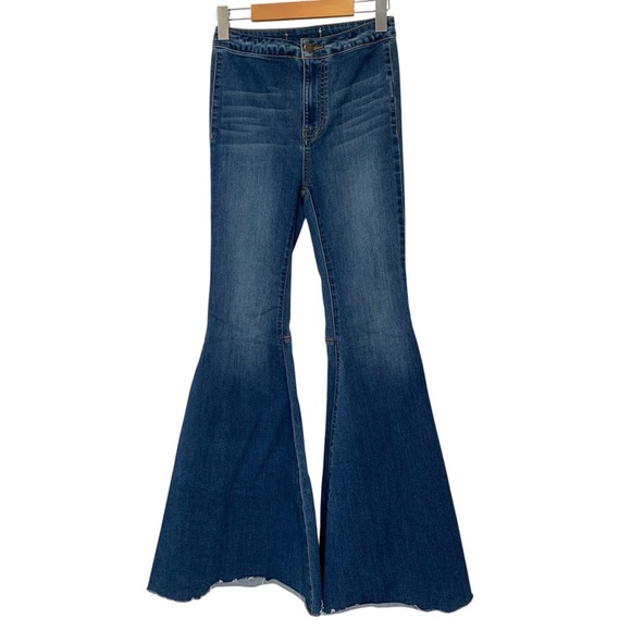Free People Super Flare Jeans Womens Size 25 Blue Medium Wash Raw Hem Boho - Picture 1 of 7